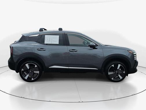Gun Metallic 2025 Nissan Kicks SR