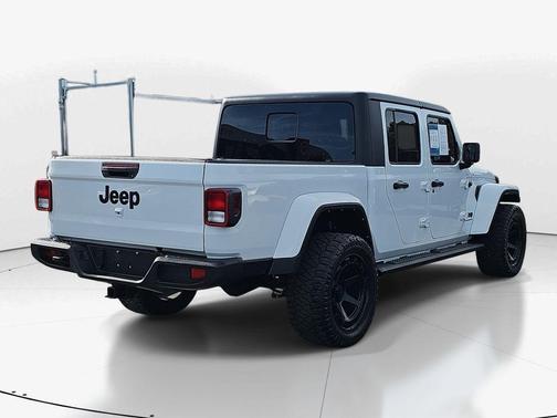 2022 Jeep Gladiator Sport