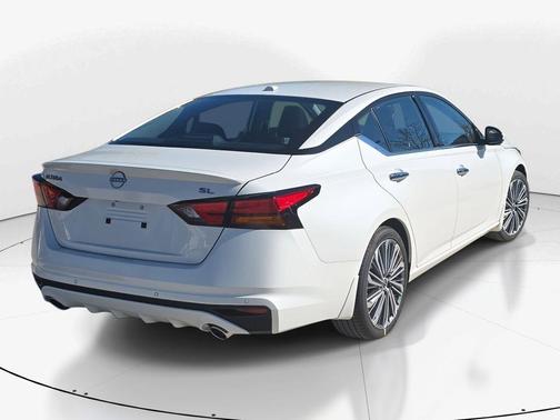 2025 Nissan Altima SL