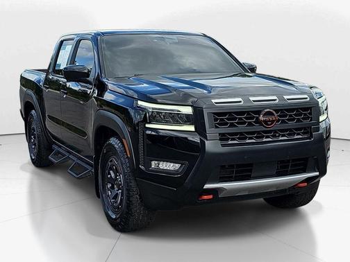 Super Black 2025 Nissan Frontier PRO-X