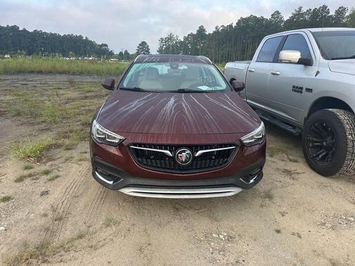 2018 Buick Regal TourX Essence