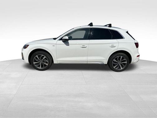 2023 Audi Q5 45 S line quattro Premium