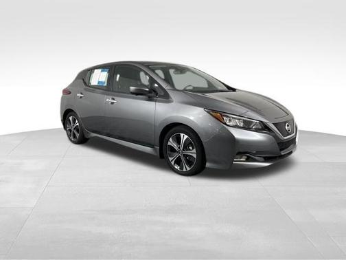 2022 Nissan Leaf SV