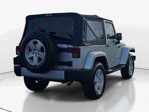 Bright Silver Clearcoat Metallic 2008 Jeep Wrangler Sahara