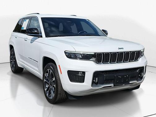 2022 Jeep Grand Cherokee Overland