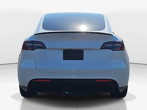 Pearl White Multi 2021 Tesla Model Y Standard Range