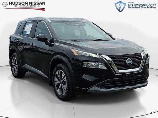Black 2022 Nissan Rogue SV