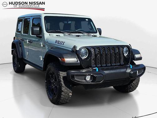 Earl Clearcoat 2023 Jeep Wrangler 4xe Base