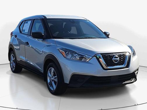 2020 Nissan Kicks S