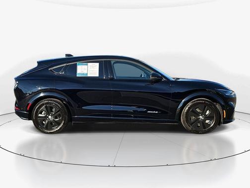 2021 Ford Mustang Mach-E California Route 1