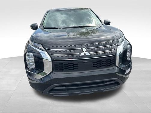 2023 Mitsubishi Outlander ES