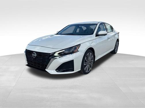 2025 Nissan Altima SL