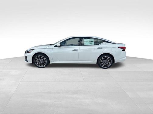 2025 Nissan Altima SL