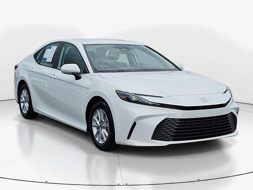 Ice 2025 Toyota Camry XLE