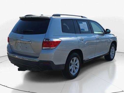2012 Toyota Highlander SE