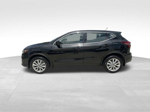 2022 Nissan Rogue Sport S