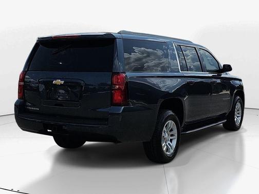 Shadow Gray Metallic 2019 Chevrolet Suburban LS