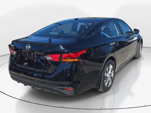 2025 Nissan Altima S