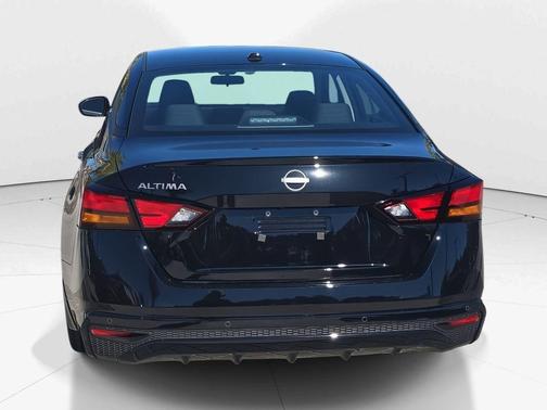 2025 Nissan Altima S