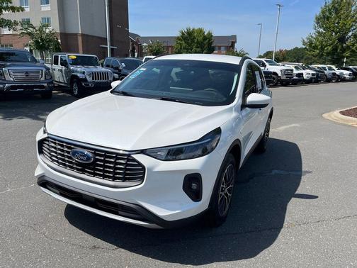 2025 Ford Escape PHEV