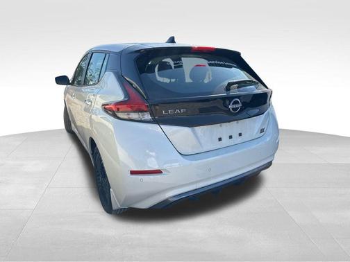2024 Nissan Leaf SV PLUS