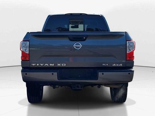 2016 Nissan Titan XD SL