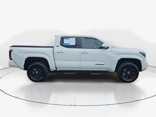 Ice 2024 Toyota Tacoma SR5