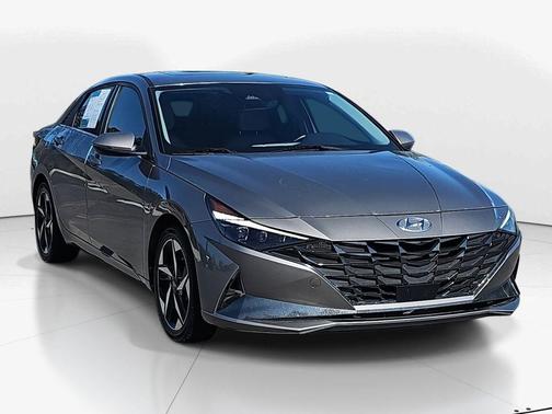 2022 Hyundai ELANTRA Limited