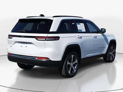 2022 Jeep Grand Cherokee 4xe Base