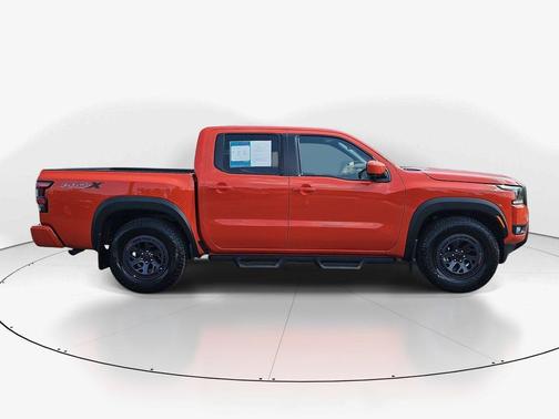 Afterburn Orang 2025 Nissan Frontier PRO-X
