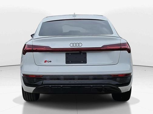 2024 Audi Q8 e-tron S line Premium