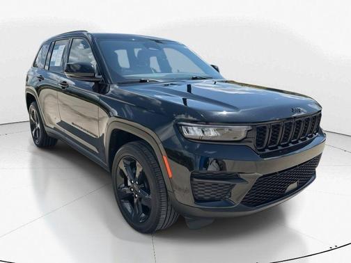 2024 Jeep Grand Cherokee Laredo