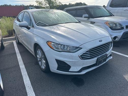 2020 Ford Fusion Hybrid SE