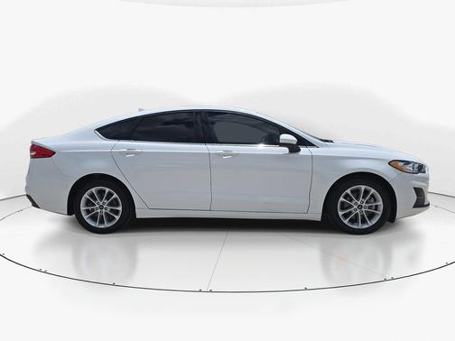 2020 Ford Fusion Hybrid SE
