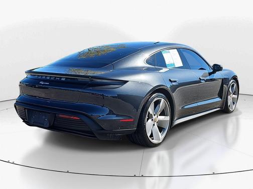 2022 Porsche Taycan Base