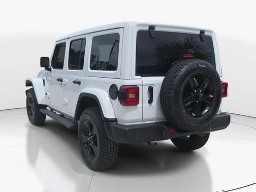 2021 Jeep Wrangler Unlimited Sahara Altitude