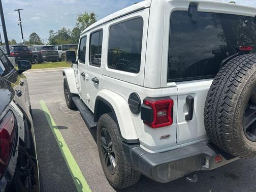 2021 Jeep Wrangler Unlimited Sahara Altitude