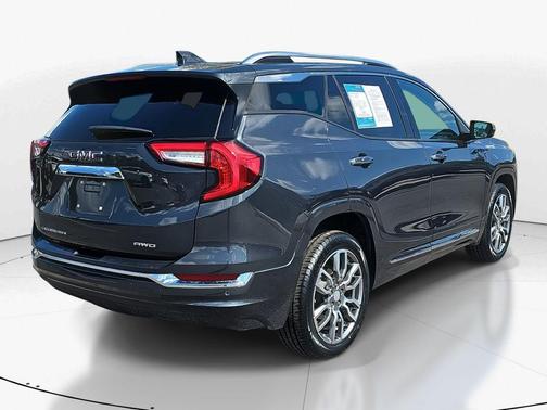 2022 GMC Terrain Denali