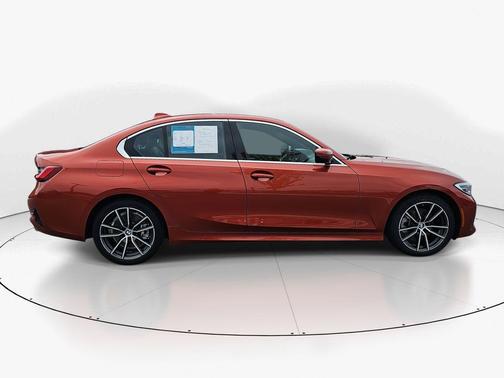 2022 BMW 330 i