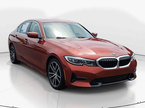 2022 BMW 330 i