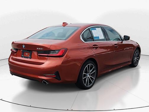 2022 BMW 330 i
