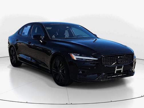 2024 Volvo S60 B5 Plus Black Edition
