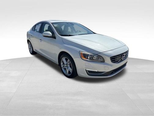 2015 Volvo S60 T5 Platinum