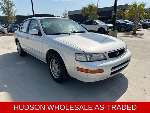 1995 Nissan Maxima GLE