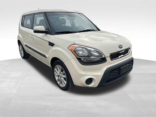 2013 Kia Soul +
