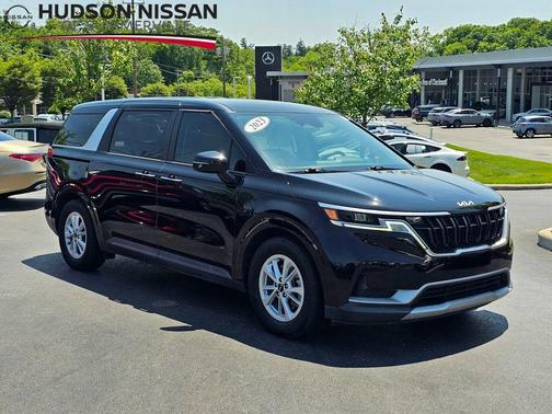 2023 Kia Carnival LX