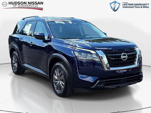 Deep Ocean Blue 2025 Nissan Pathfinder SV