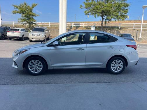2021 Hyundai Accent SE