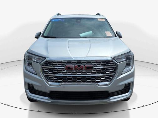 Quicksilver Metallic 2022 GMC Terrain Denali