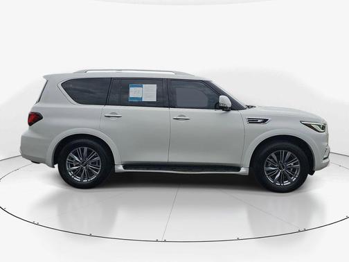 Moonstone White 2022 INFINITI QX80 Luxe